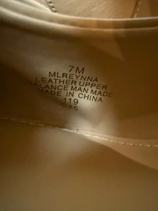 Marc Fisher Neutral Slingback Pointed Kitten Heels, Size 7 - Picture 10 of 16